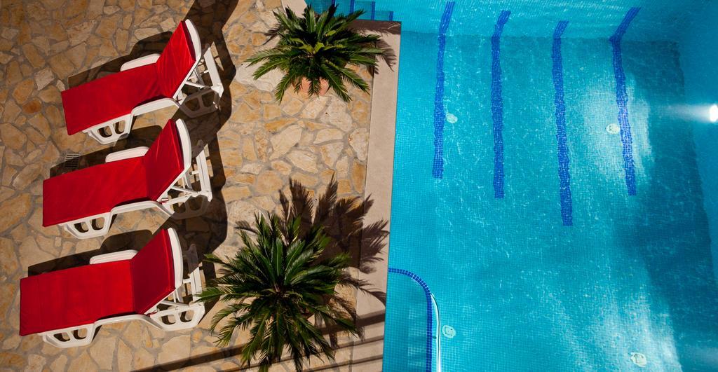 Apartments Mediterranea With Heated Pool Pisak Esterno foto